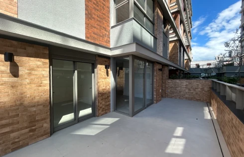 Apartamento com 2 quartos em Estreito, Florianópolis