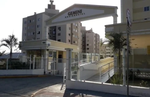Apartamento com 2 quartos em Ponta de Baixo, São José