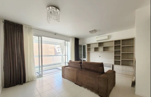 Apartamento com 3 quartos em Pedra Branca, Palhoça