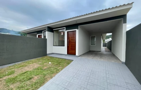 Casa com 3 quartos em Ipiranga, São José