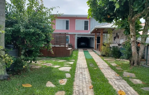 Casa com 3 quartos em Barreiros, São José