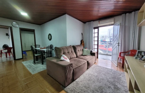 Casa com 3 quartos em Capoeiras, Florianópolis
