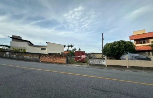 Terreno com 0 quartos em Ponta de Baixo, São José