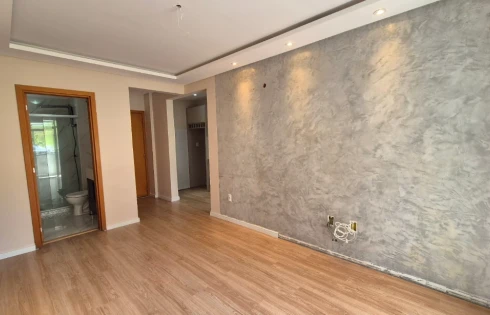 Apartamento com 2 quartos em Forquilhinha, São José