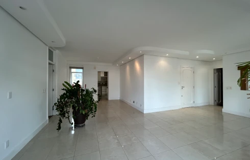 Apartamento com 4 quartos em Centro, Florianópolis