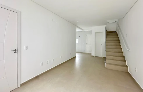 Sobrado Geminado com 2 quartos em Nova Palhoça, Palhoça