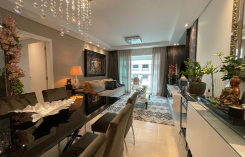 Apartamento com 3 quartos em Estreito, Florianópolis