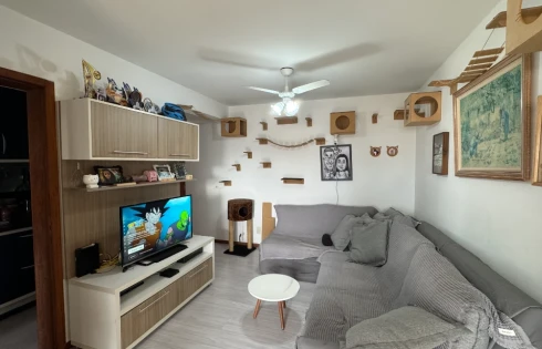 Apartamento com 2 quartos em Capoeiras, Florianópolis