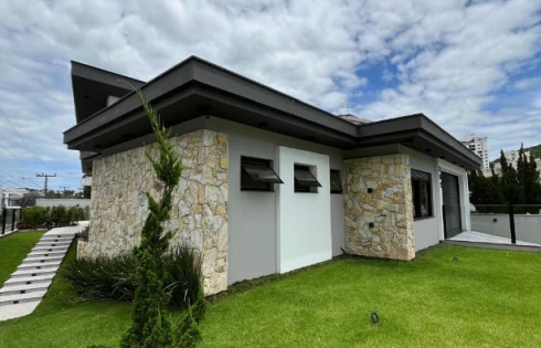 Casa com 3 quartos em Pedra Branca, Palhoça