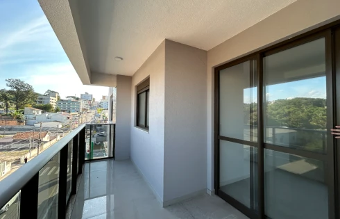 Apartamento com 3 quartos em Praia Comprida, São José
