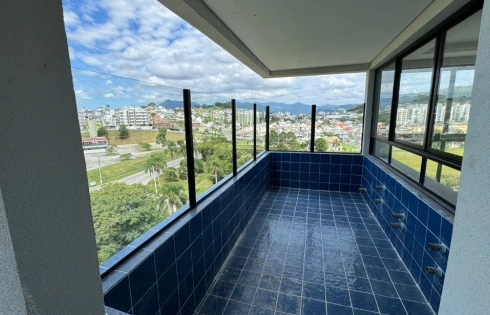 Apartamento com 3 quartos em Pedra Branca, Palhoça