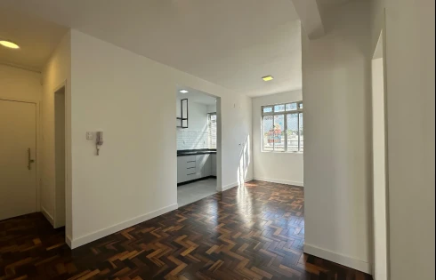 Apartamento com 2 quartos em Estreito, Florianópolis