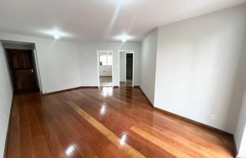 Apartamento com 3 quartos em Abraão, Florianópolis