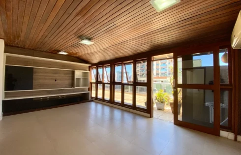 Cobertura com 3 quartos em Coqueiros, Florianópolis