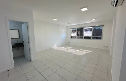 Escritório/Sala com 0 quartos em Estreito, Florianópolis