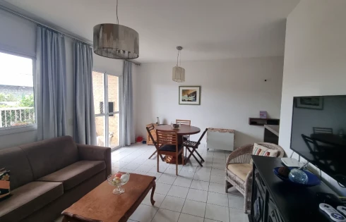 Apartamento com 3 quartos em Capoeiras, Florianópolis
