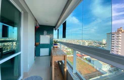 Apartamento com 2 quartos em Barreiros, São José
