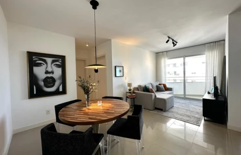 Apartamento com 2 quartos em Estreito, Florianópolis