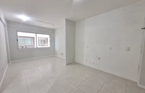 Apartamento com 2 quartos em Barreiros, São José