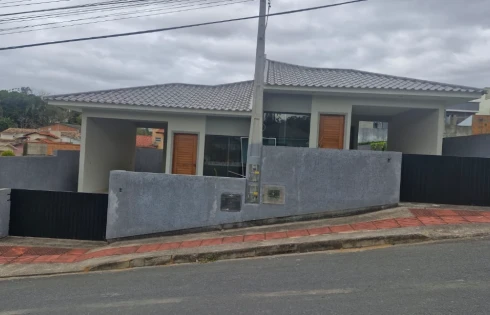 Casa Geminada com 3 quartos em Real Parque, São José
