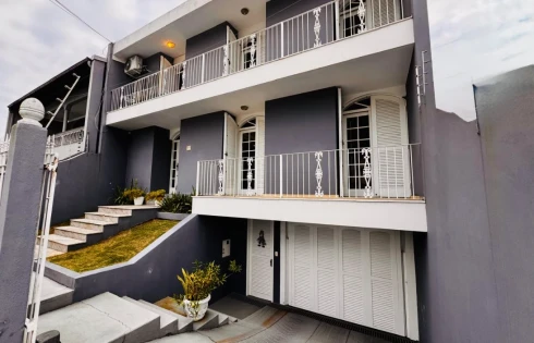 Casa com 4 quartos em Estreito, Florianópolis