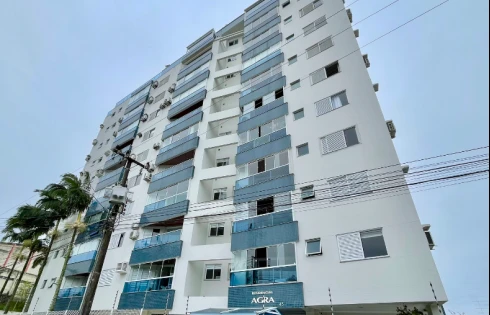 Apartamento com 3 quartos em Canto, Florianópolis