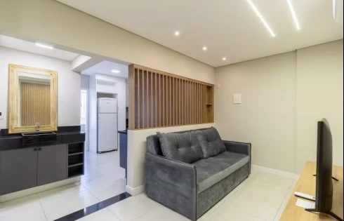 Apartamento com 2 quartos em Centro, Florianópolis