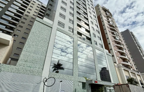 Apartamento com 2 quartos em Kobrasol, São José