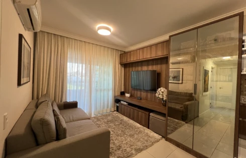 Apartamento com 2 quartos em Estreito, Florianópolis
