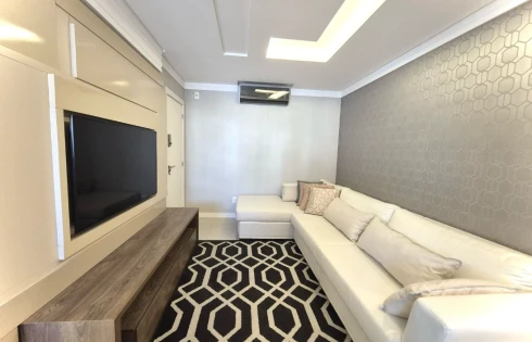 Apartamento com 2 quartos em Kobrasol, São José