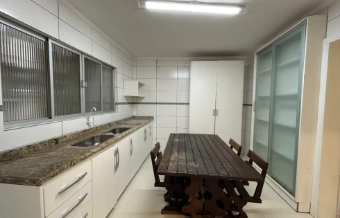 Apartamento com 3 quartos em Ponta de Baixo, São José