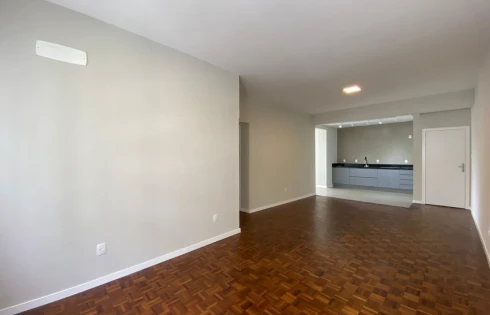 Apartamento com 3 quartos em Centro, Florianópolis