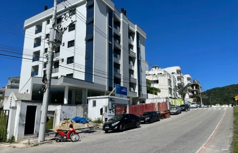 Apartamento com 3 quartos em Pedra Branca, Palhoça