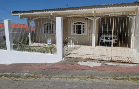 Casa com 3 quartos em Serraria, São José