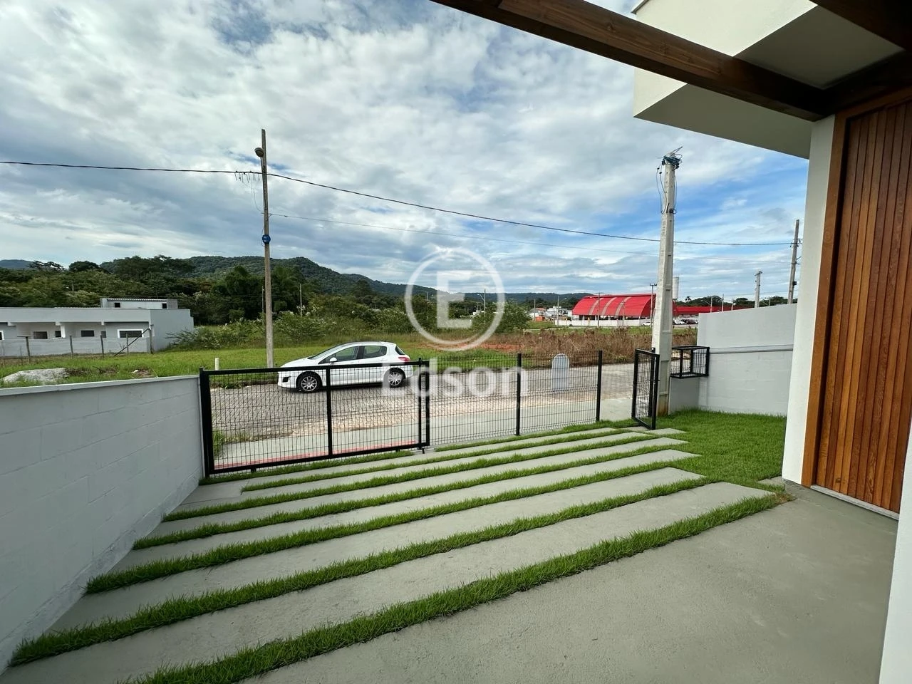 Casa em Forquilhas, São José. 3 quartos, 104m². Imagem 2 de 13