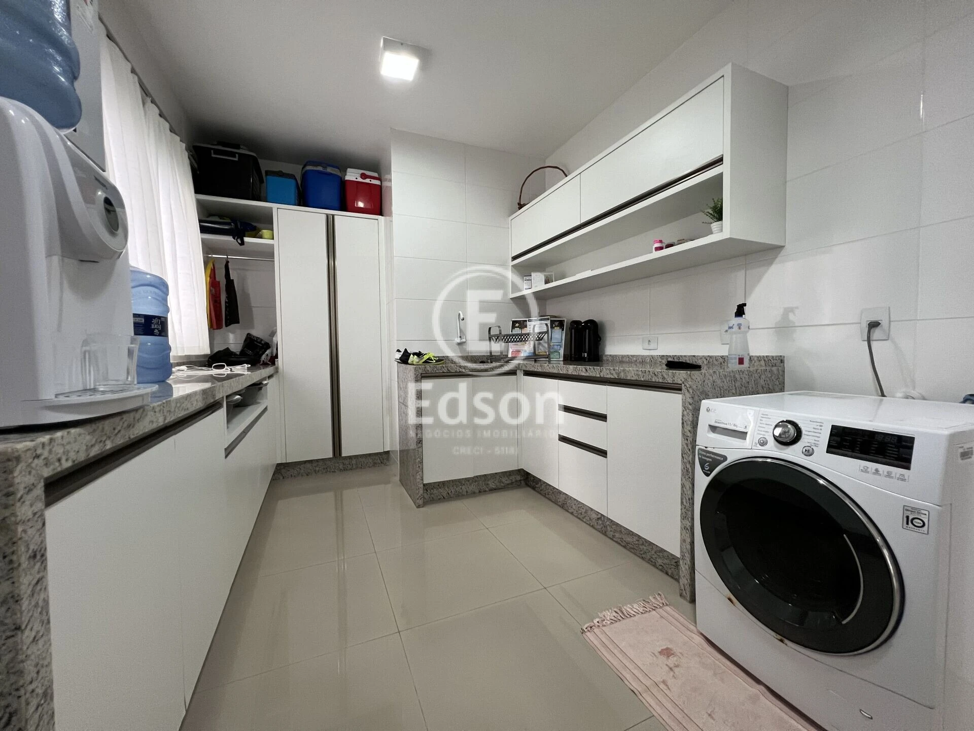 Casa em Pedra Branca, Palhoça. 3 quartos, 298m². Imagem 12 de 15