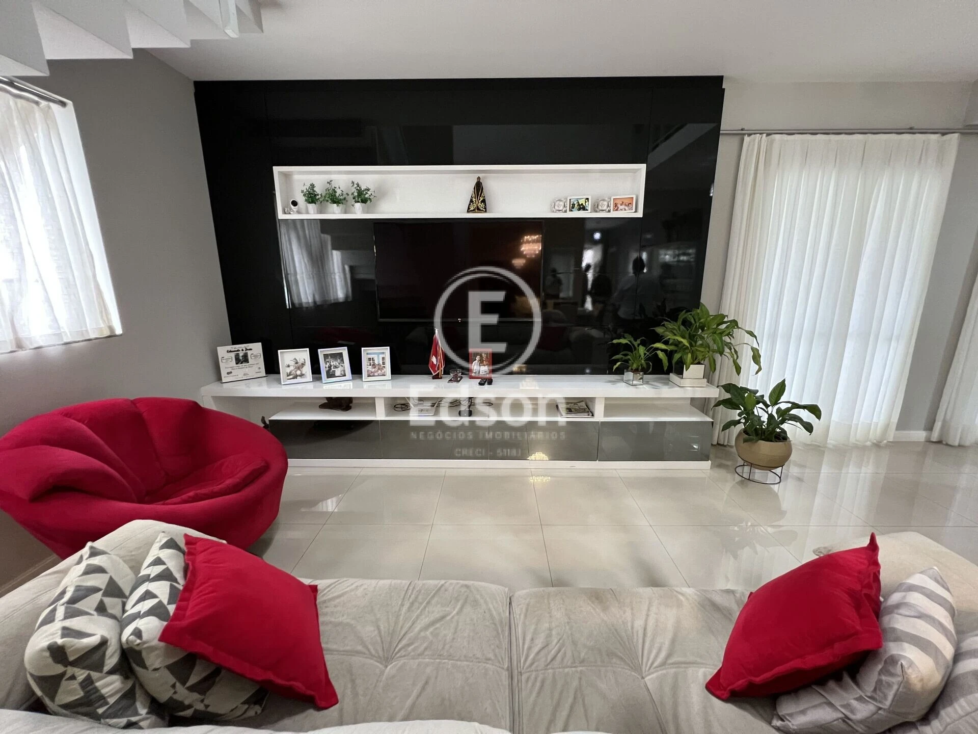 Casa em Pedra Branca, Palhoça. 3 quartos, 298m². Imagem 2 de 15