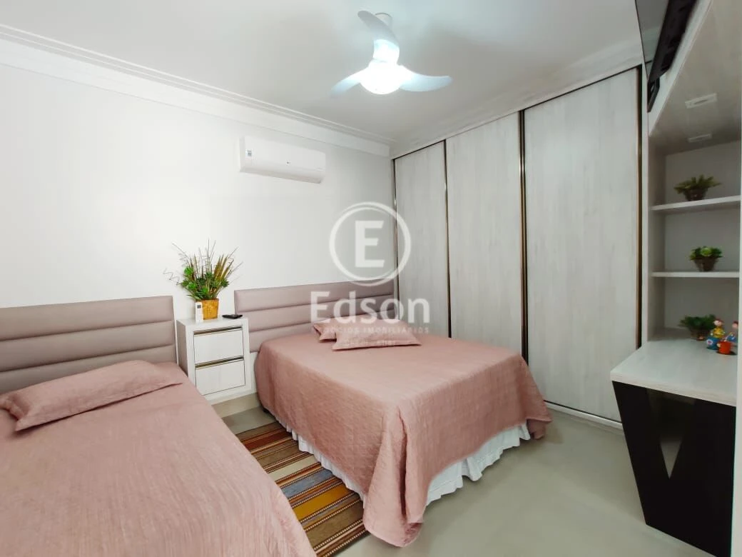 Casa em Pedra Branca, Palhoça. 4 quartos, 250m². Imagem 13 de 15