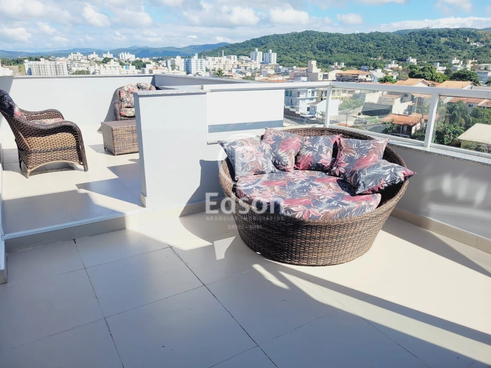 Cobertura em Areias, São José. 3 quartos, 160m². Imagem 3 de 13