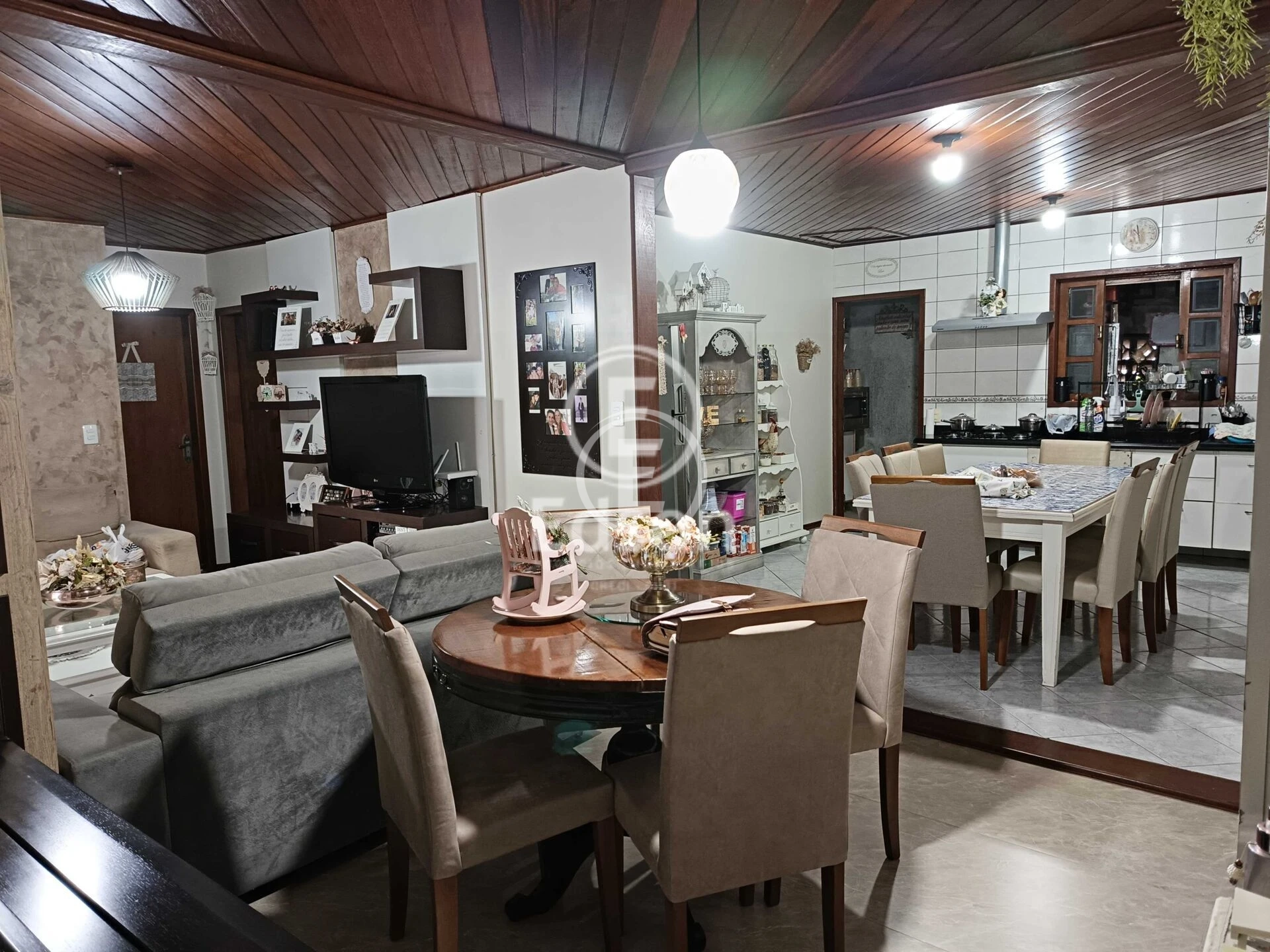 Casa em Sertão do Maruim, São José. 3 quartos, 318m². Imagem 5 de 13