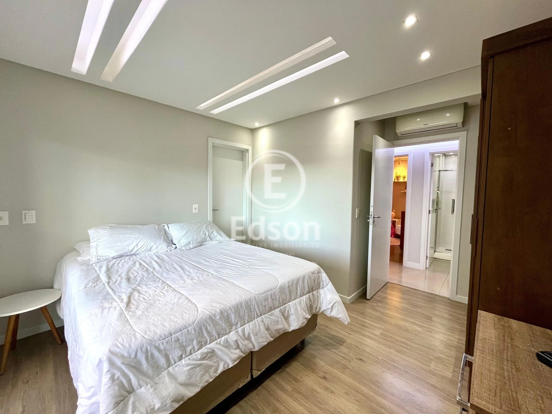 Apartamento em Barreiros, São José. 3 quartos, 92m². Imagem 10 de 15