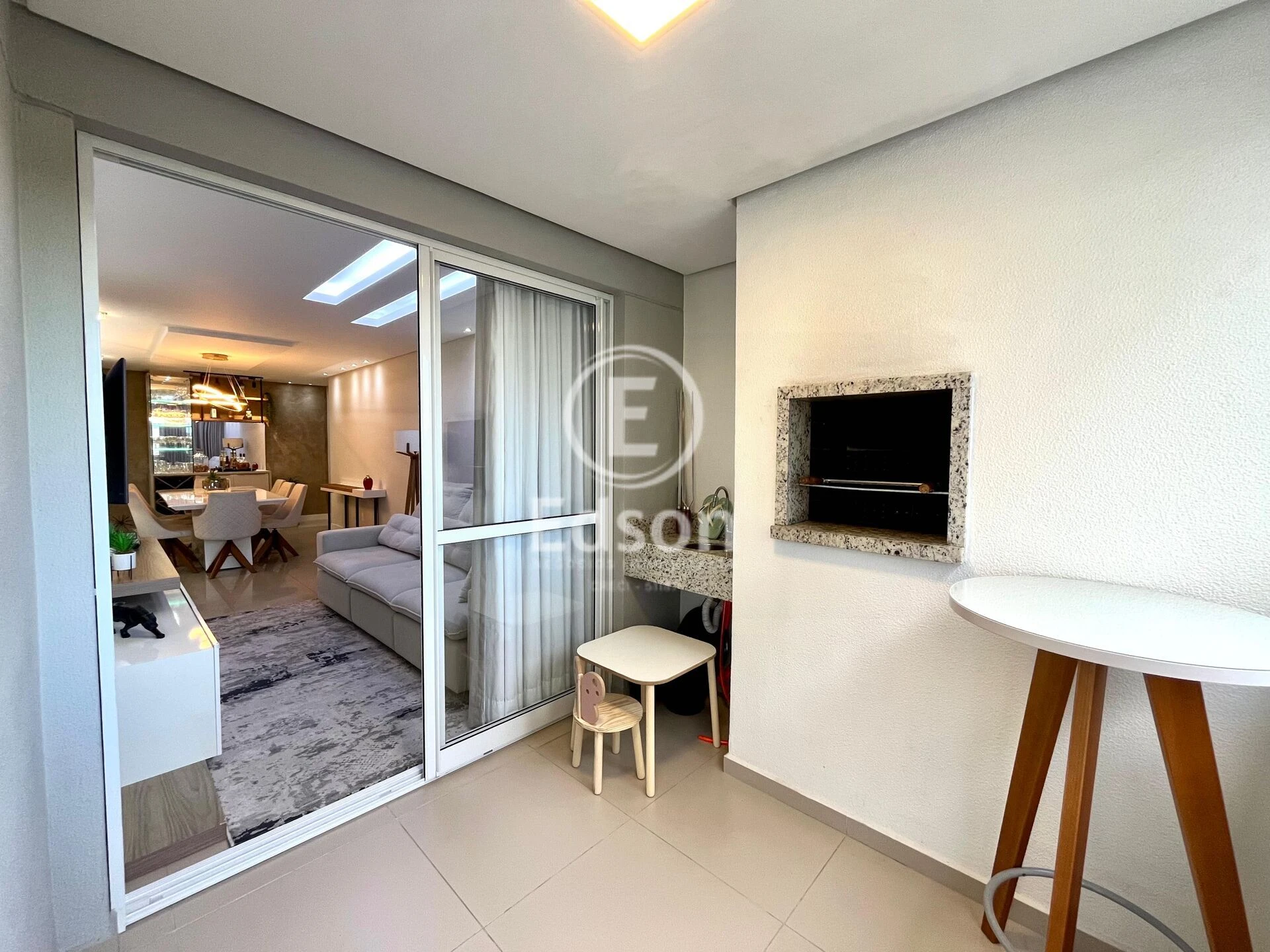 Apartamento em Barreiros, São José. 3 quartos, 92m². Imagem 8 de 15