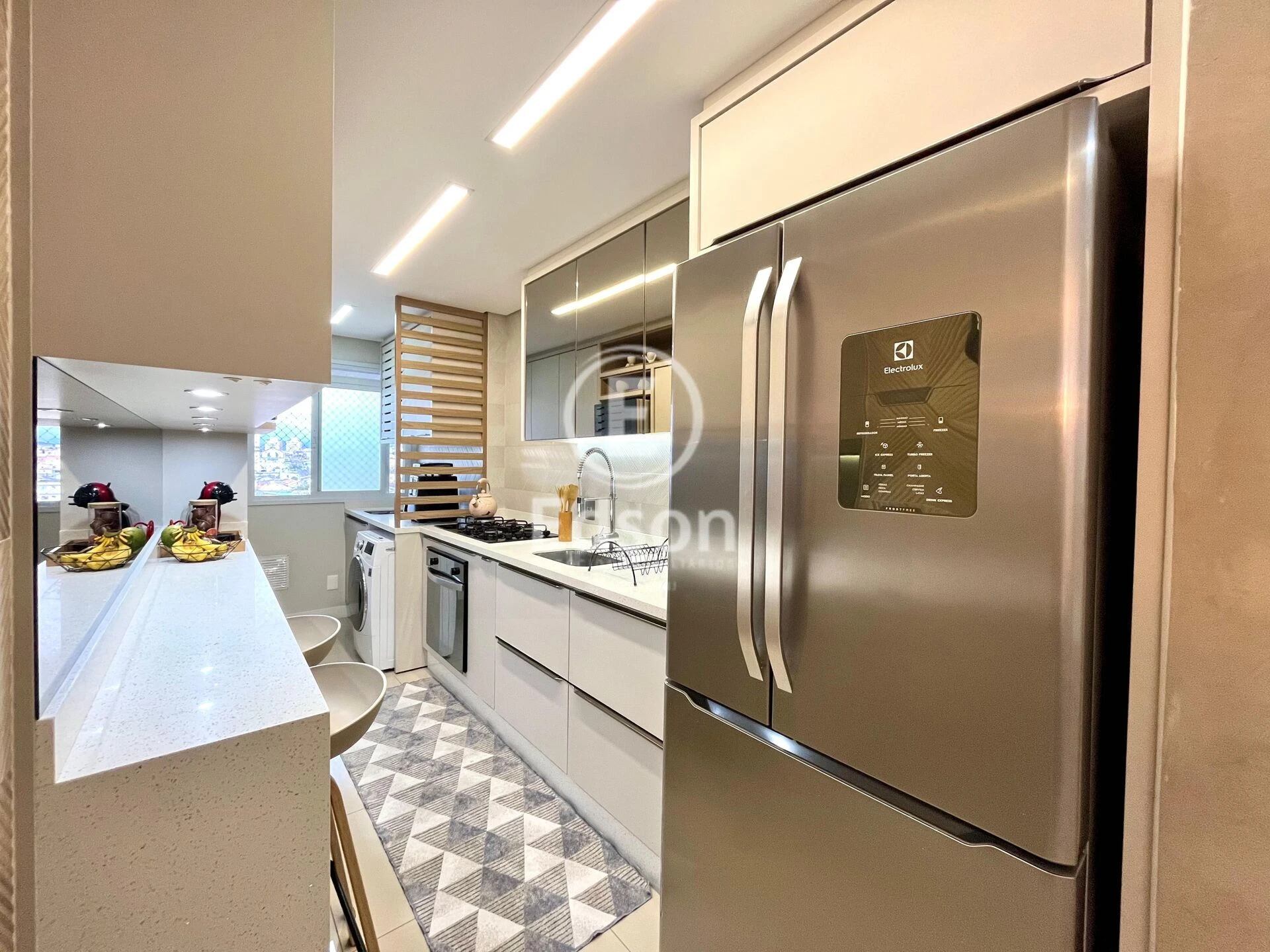 Apartamento em Barreiros, São José. 3 quartos, 92m². Imagem 3 de 15