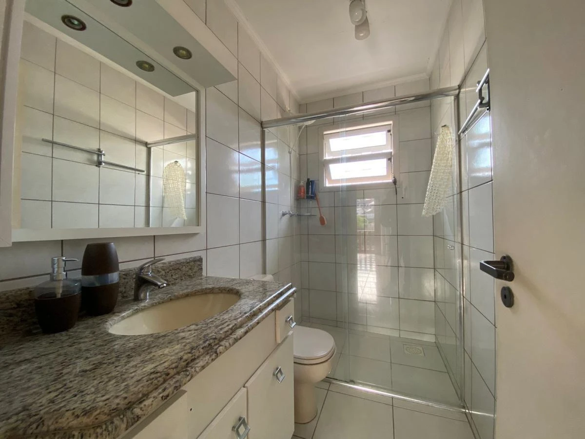 Casa em Fazenda Santo Antônio, São José. 3 quartos, 245m². Imagem 13 de 26