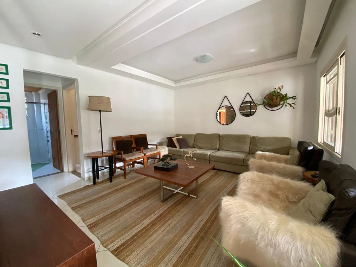 Casa em Fazenda Santo Antônio, São José. 3 quartos, 245m². Imagem 22 de 26