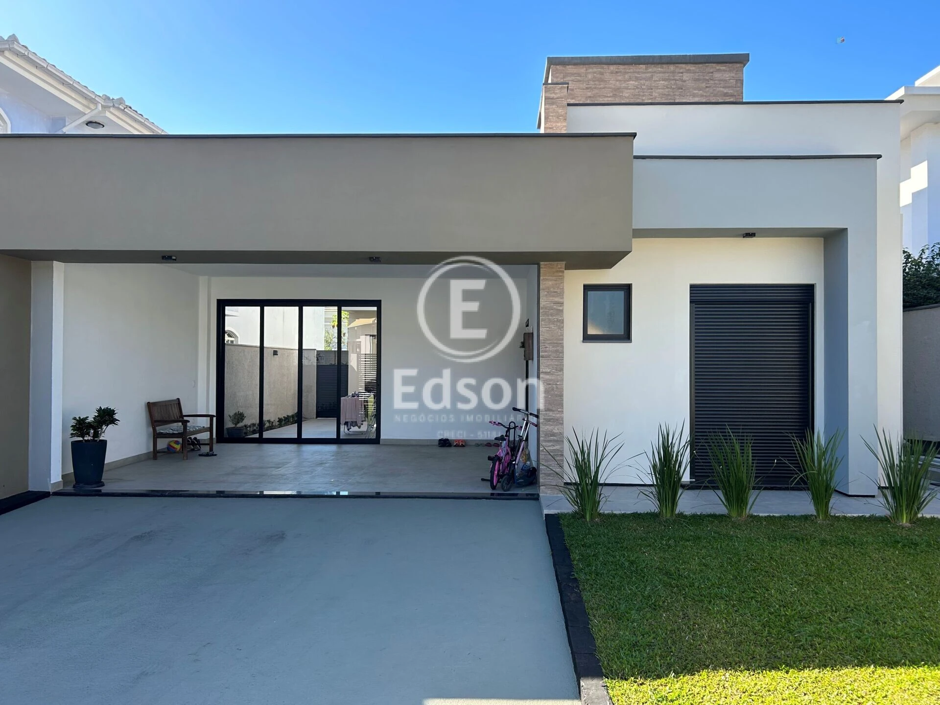 Casa em Pedra Branca, Palhoça. 4 quartos, 205m². Imagem 1 de 14