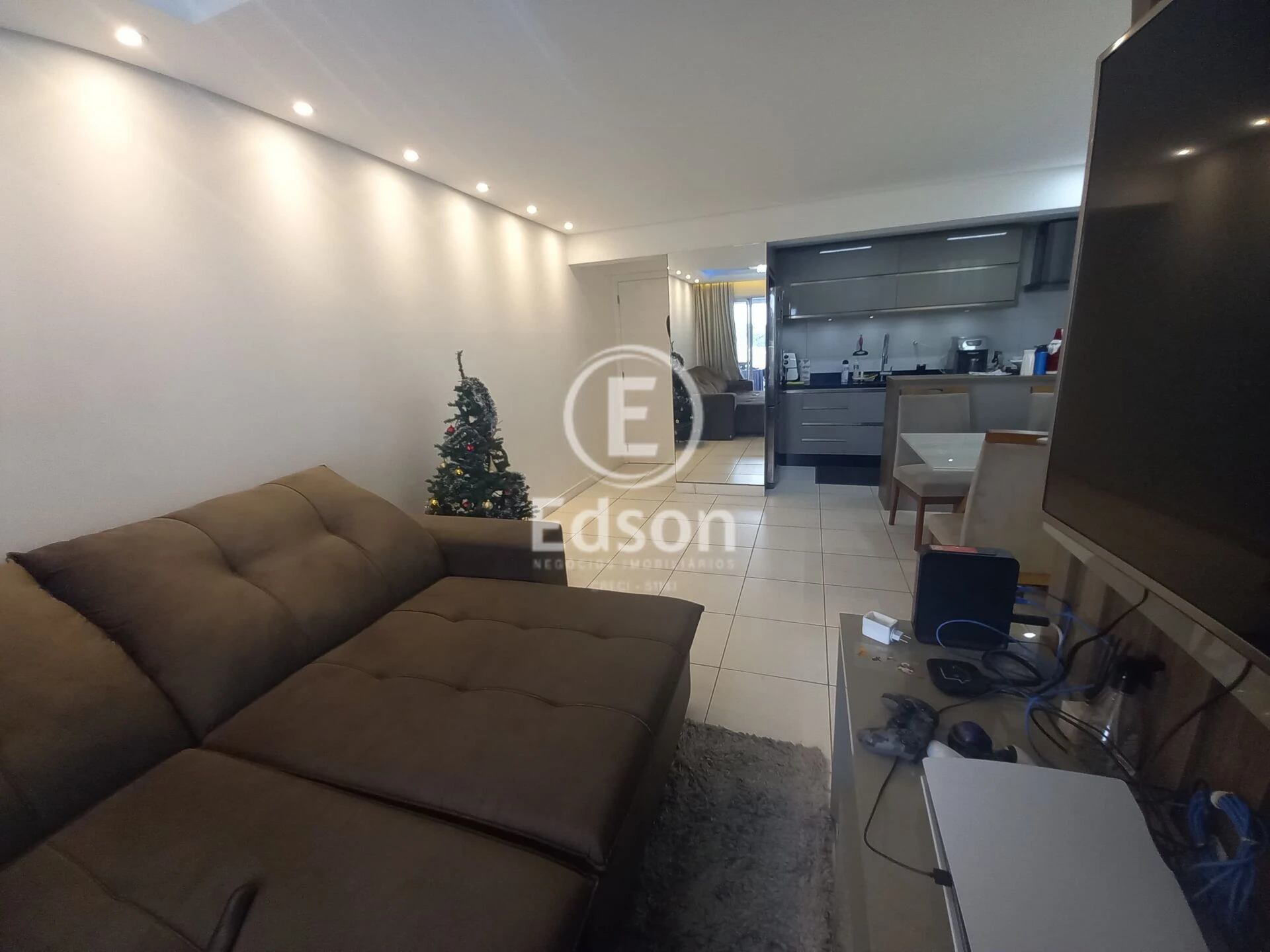 Apartamento em Praia Comprida, São José. 3 quartos, 82m². Imagem 2 de 12