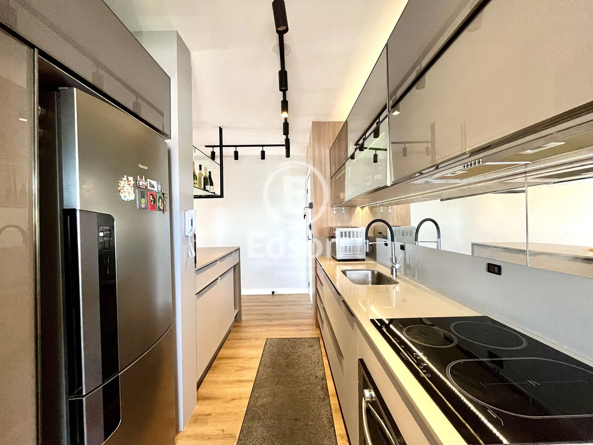 Apartamento em Kobrasol, São José. 2 quartos, 93m². Imagem 2 de 13