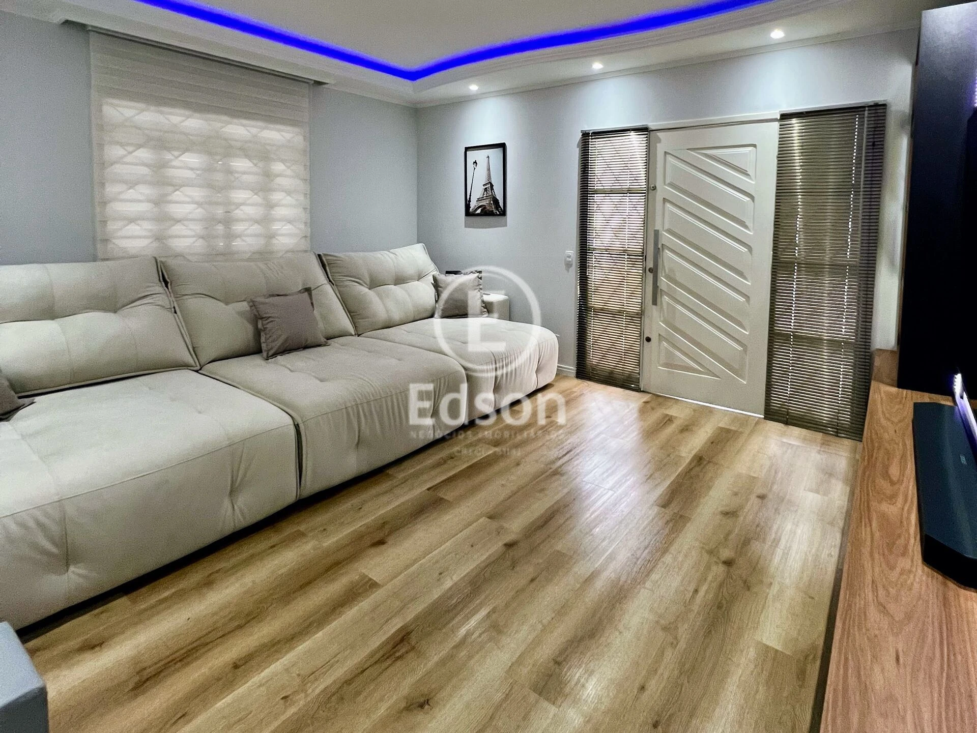 Casa em Serraria, São José. 3 quartos, 200m². Imagem 2 de 15