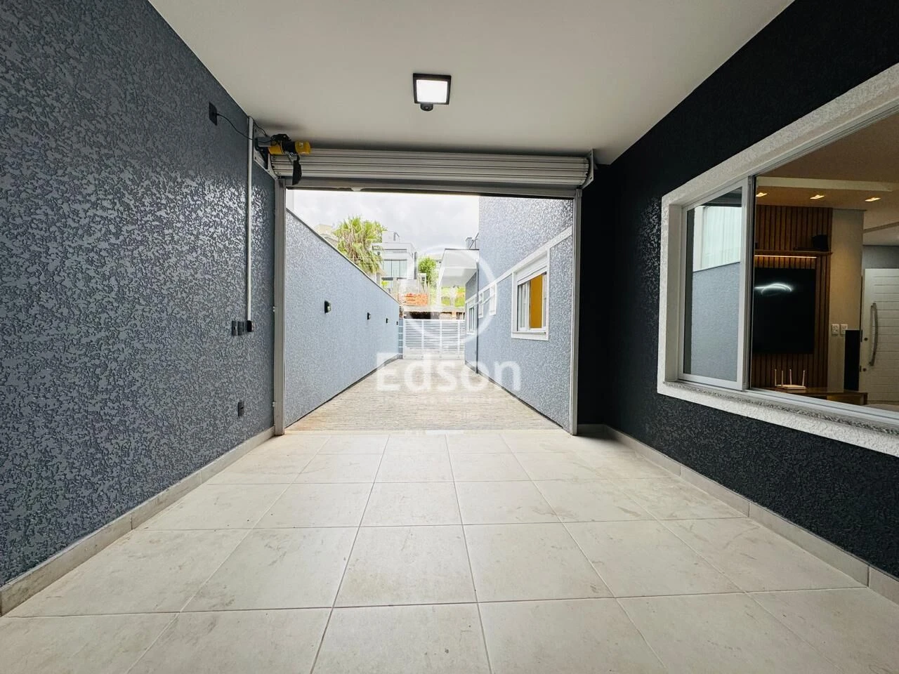 Casa em Pedra Branca, Palhoça. 3 quartos, 197m². Imagem 2 de 15